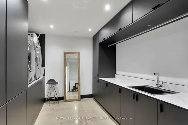 Additional image 34 of 59 Fuller Ave