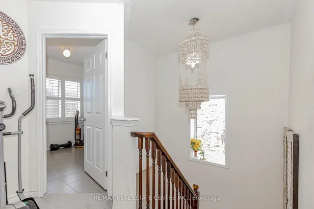 Additional image 17 of 340 Shady Glen Cres