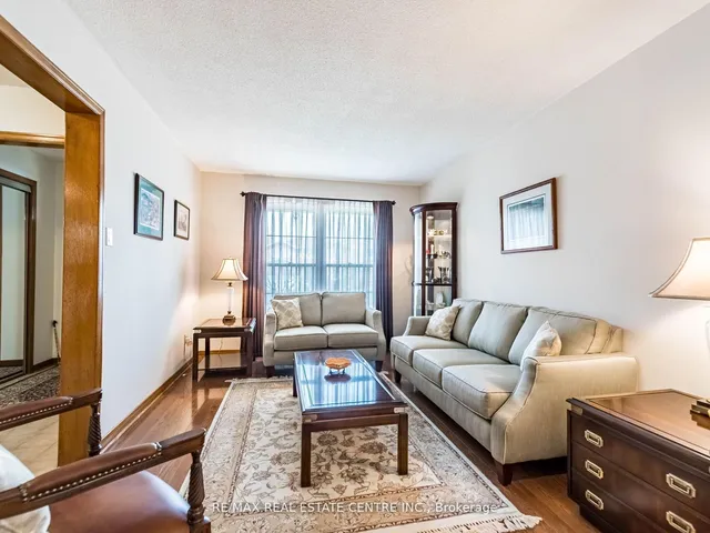 Additional image 8 of 34 Inverary Dr