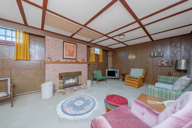 Additional image 27 of 32 Cloverhill Rd