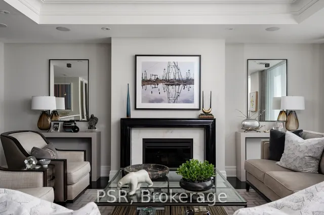 155 St Clair Ave Unit 605