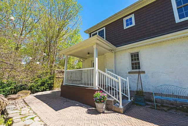 Additional image 33 of 173 Campbell Ave