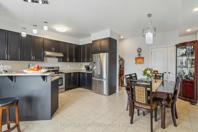 Additional image 13 of 33 Pidgeon St