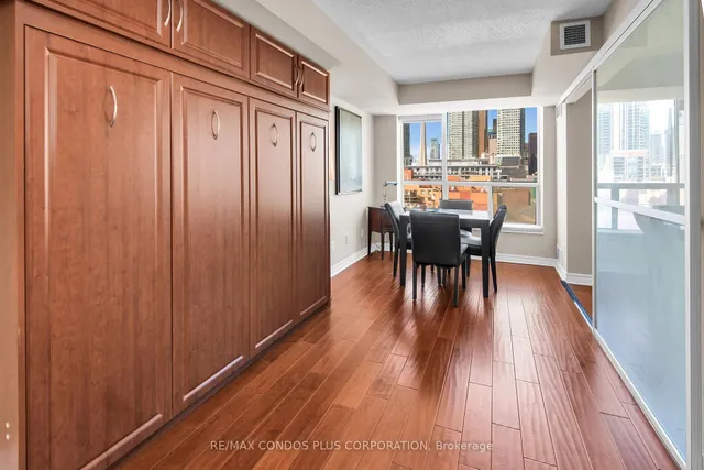 Additional image 9 of 109 Front St Unit 1135