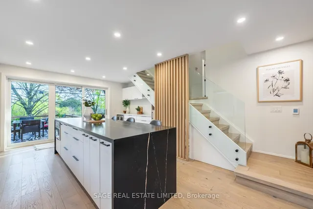 Additional image 17 of 9 Lionel Heights Cres