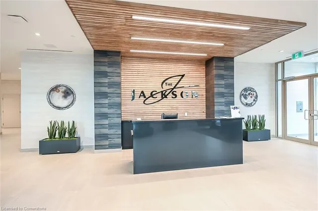 Additional image 4 of 2750 King St Unit 706