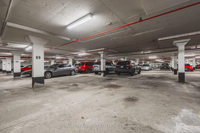 Additional image 29 of 975 WARWICK Crt Unit 706