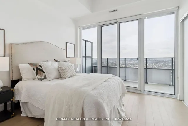 Additional image 15 of 30 Shore Breeze Dr Unit 5202