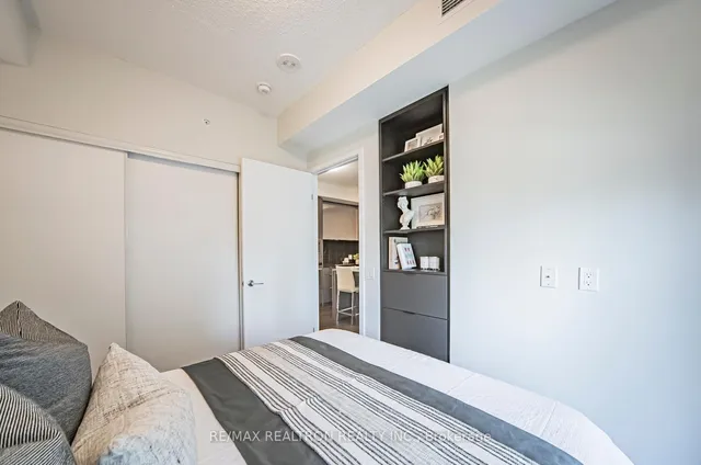 Additional image 31 of 115 Blue Jays Way Unit 2702