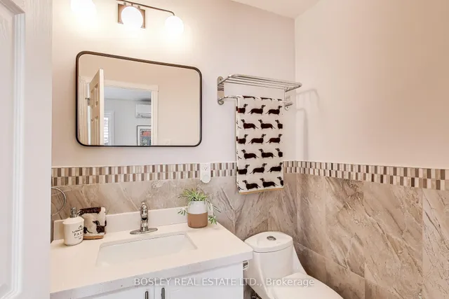 Additional image 22 of 1033 Woodbine Ave