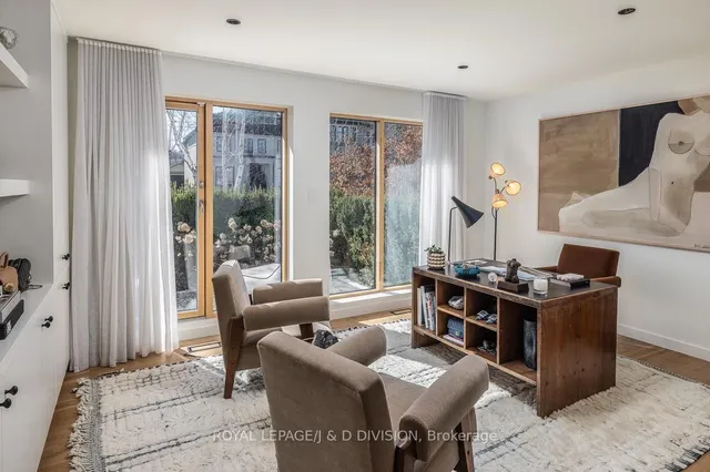 Additional image 33 of 43 Douglas Cres