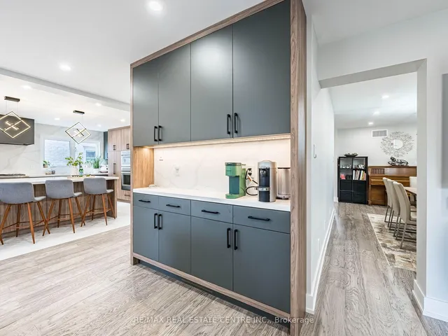 Additional image 14 of 302 Leacock Ave