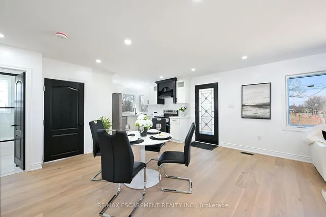 Additional image 5 of 812 Tenth Ave