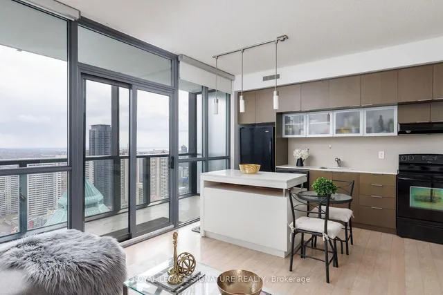 Additional image 21 of 110 Charles St Unit 3410