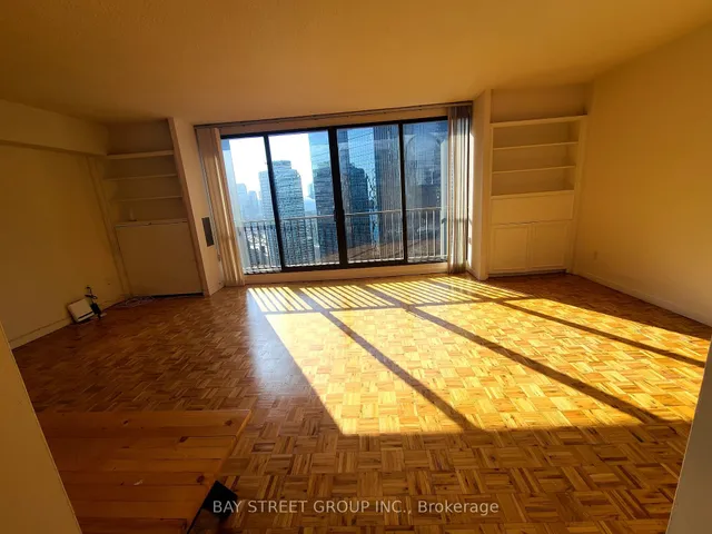 Additional image 4 of 33 Harbour Sq Unit 3019