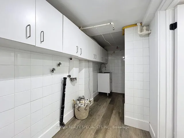 Additional image 42 of 169 Lappin Ave