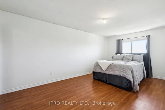 Additional image 20 of 15 Fallen Oak Crt