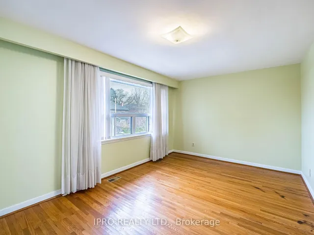 Additional image 25 of 43 Heman St