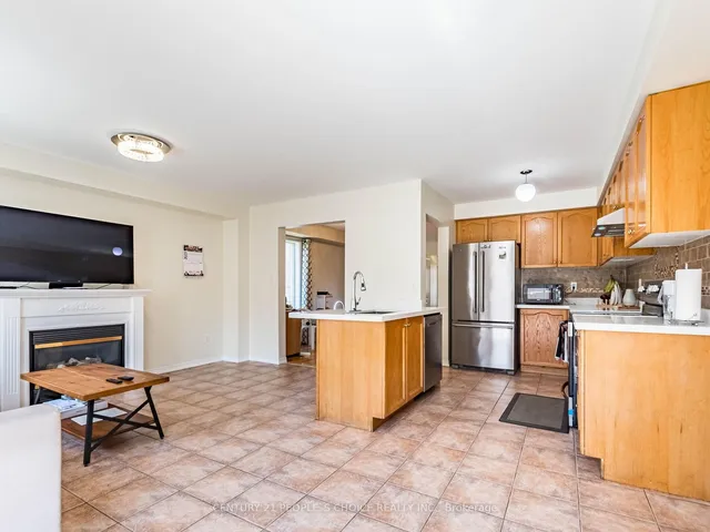 Additional image 17 of 93 River Rock Cres