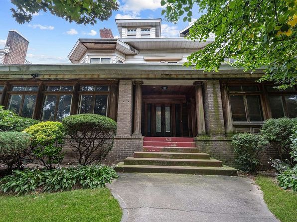 Property image for 1114 Albemarle Rd, Brooklyn, NY 11218