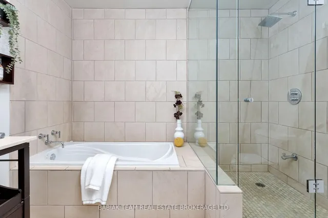 Additional image 15 of 16 Halford Ave