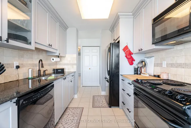 Additional image 21 of 12 Laurelcrest St Unit 1213