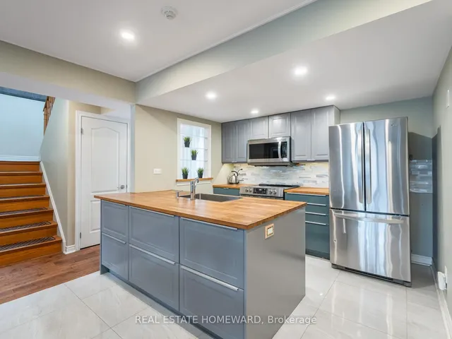 Additional image 6 of 1941 Queen St Unit 301