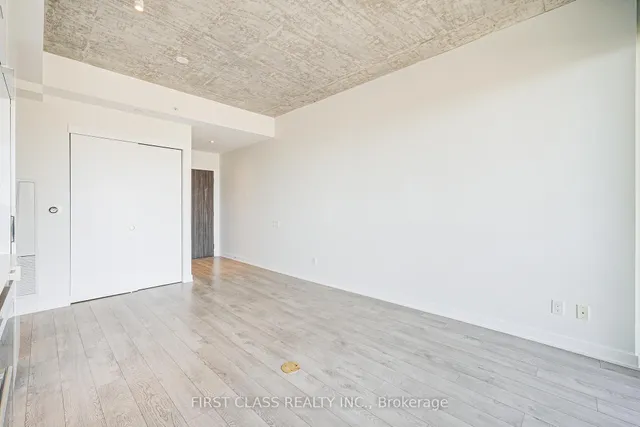 Additional image 16 of 185 Roehampton Ave Unit 1606