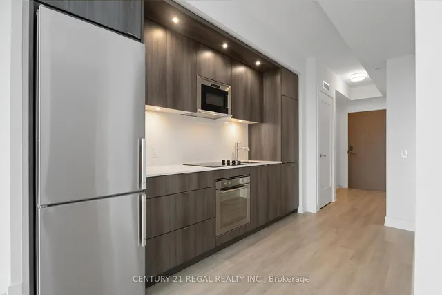 Additional image 8 of 30 Inn On The Park Dr Unit 1707