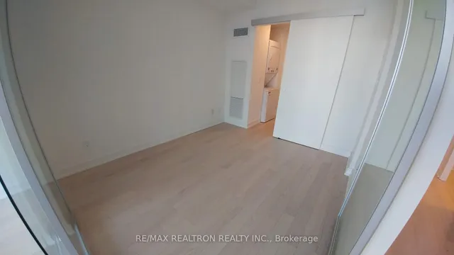 Additional image 18 of 25 Richmond St Unit 1414