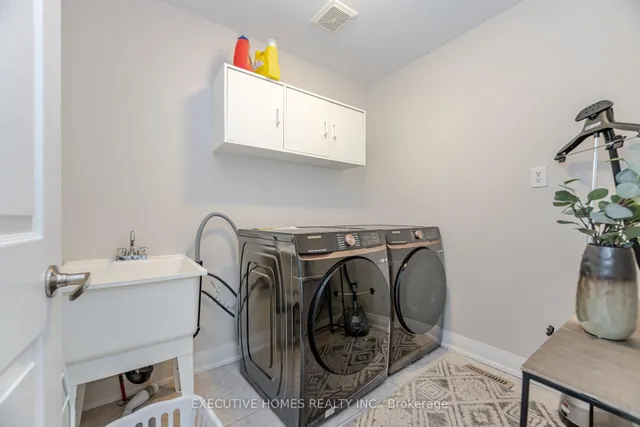 Additional image 38 of 1121 Meighen Way