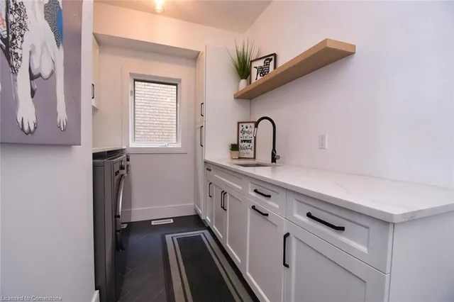 Additional image 39 of 46 Parkmanor Dr