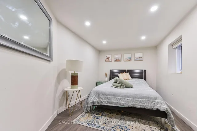 Additional image 23 of 216 Balsam Ave