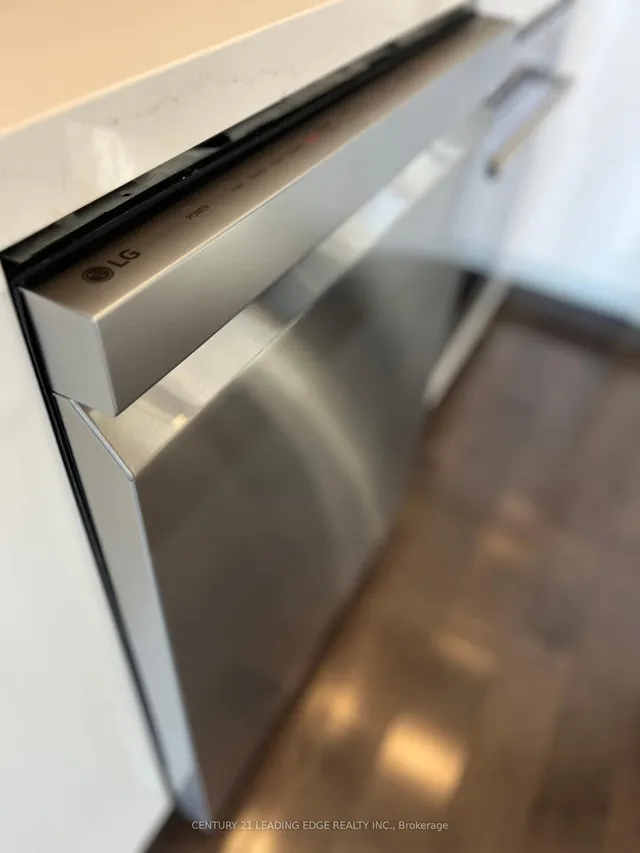 Additional image 13 of 460 Adelaide St Unit Ph203