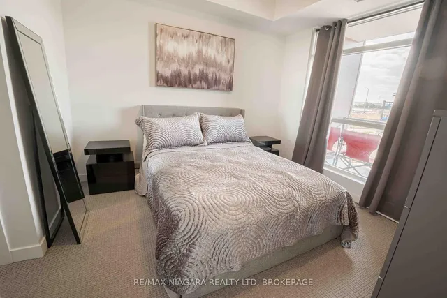 Additional image 30 of 600 North Service Rd Unit 202