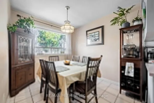 Additional image 8 of 32 Genthorn Ave