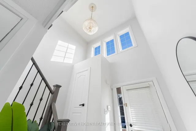 Additional image 9 of 11 Madronna Gdns