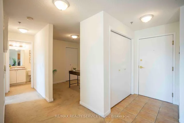 Additional image 15 of 684 Warden Ave Unit 301