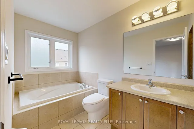 Additional image 31 of 37 Teal Crest Circ