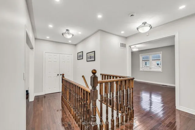 Additional image 26 of 8 Griffith Crt