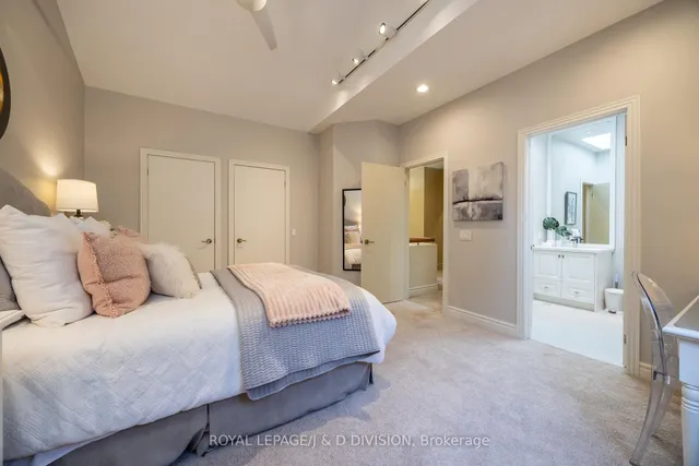 Additional image 21 of 42 Munro Blvd