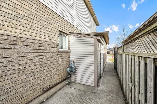 Additional image 38 of 58 Hillgarden Dr