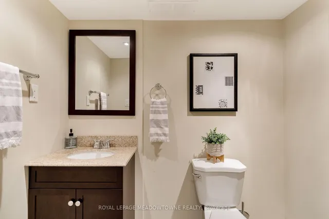 Additional image 26 of 1083 Easterbrook Cres