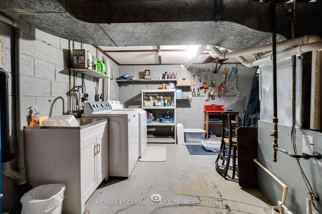 Additional image 43 of 1435 Alfred Cres