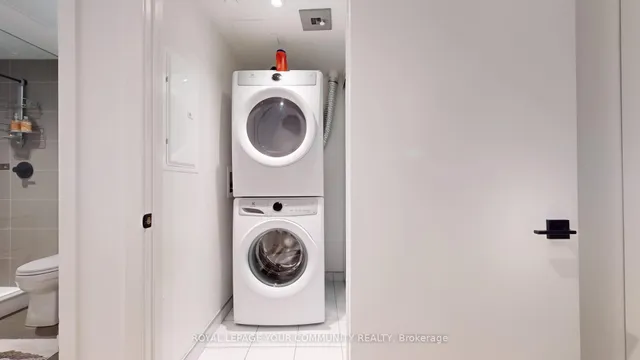 1888 Queen St Unit 307