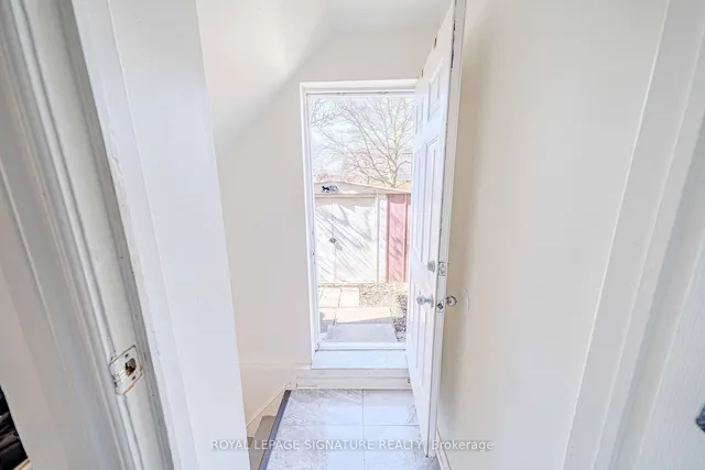 Additional image 21 of 2 Summertime Crt