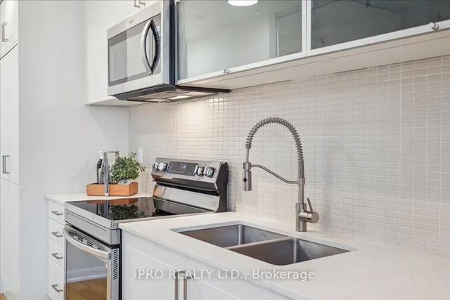 Additional image 7 of 205 Frederick St Unit 907