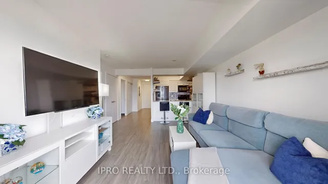 Additional image 12 of 125 Village Green Sq Unit 1606