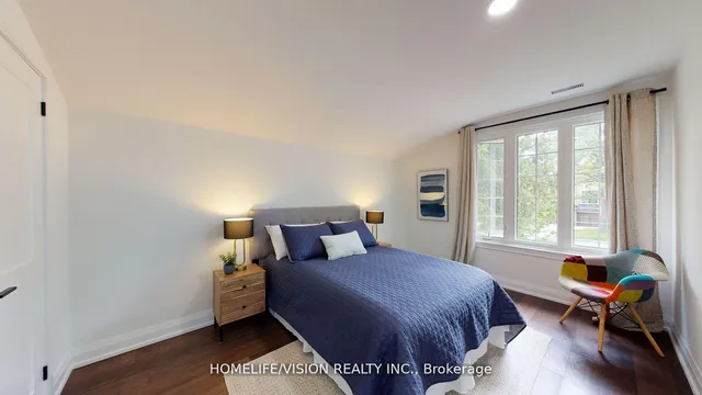 Additional image 32 of 12 Flaremore Cres