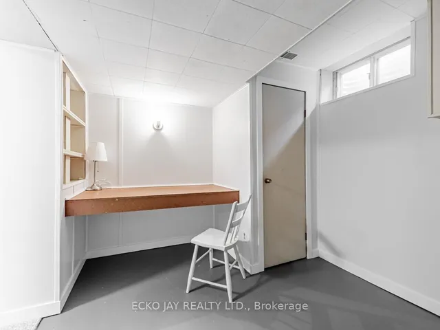 Additional image 35 of 14 Parfield Dr